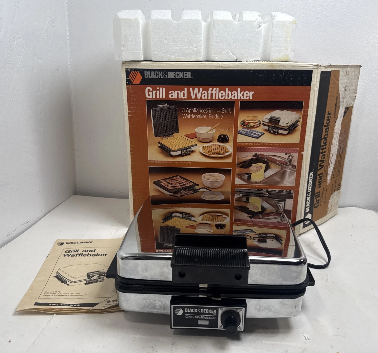 Vtg Black & Decker Grill & Waffle Baker 3 In 1 Nonstick Reversible Plates G48TD