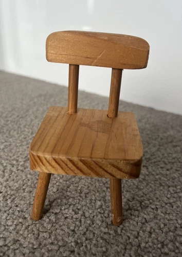 Vintage Mini Wooden Chair Dolls House/Barbie Furniture - Picture 1 of 10