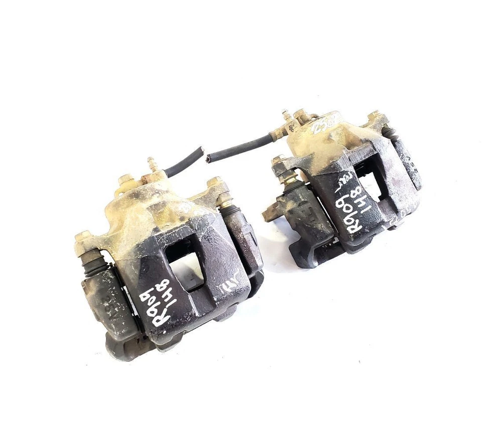 Пара задних тормозных суппортов от оригинального производителя 2000 2001 2002 2003 2004 2005 Toyota Celica GTS  - Изображение 3 из 4