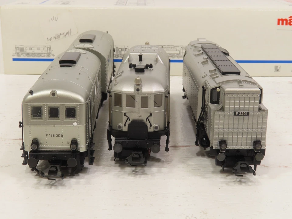 Marklin 34203 HO DRG Diesel Forefathers Locomotive Set LN - Image 4 of 4