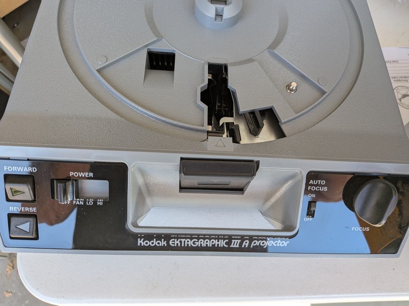 Awesome VTG Kodak Ektagraphic III  Slide Projector Turns on  No  Lens
