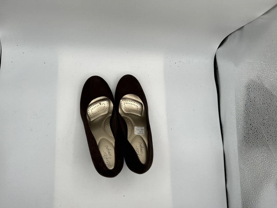 Alex Flex Comfort Court Heels Women's Sz 9.5 17203S1931 Brown Faux Suede - Image 3 of 4