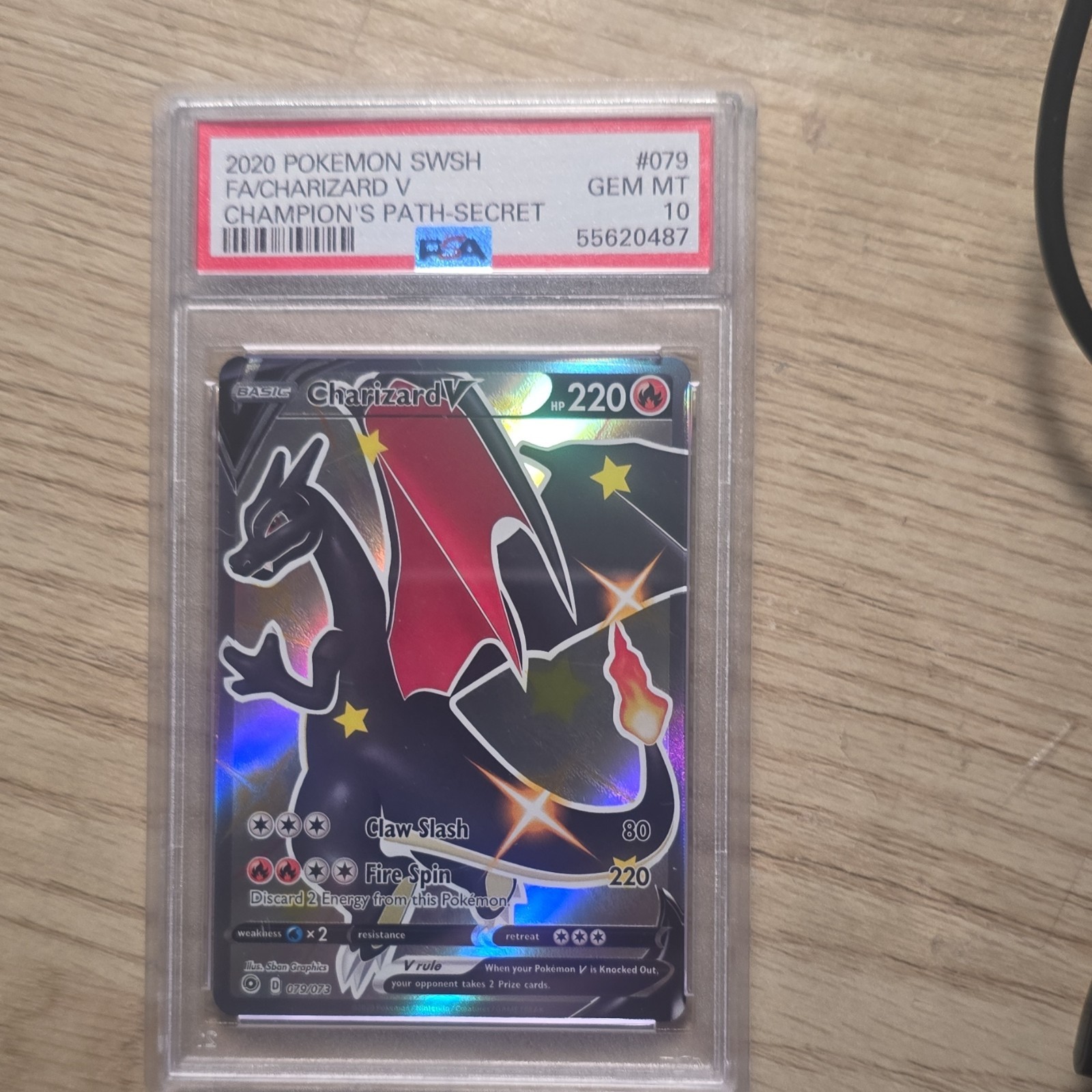 Charizard V Secret Rare Holo PSA 10 Champions Path 79/73 Pokémon TCG 2020