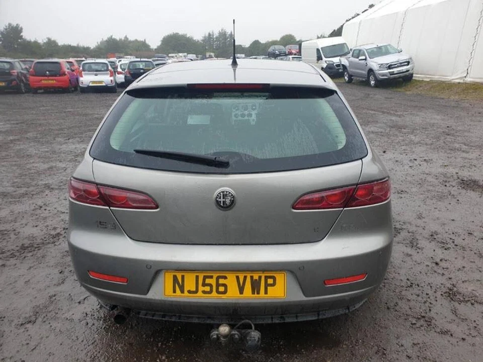 BOTELLA LAVADORA ALFA ROMEO 159 MK1 Foto 2 de 4