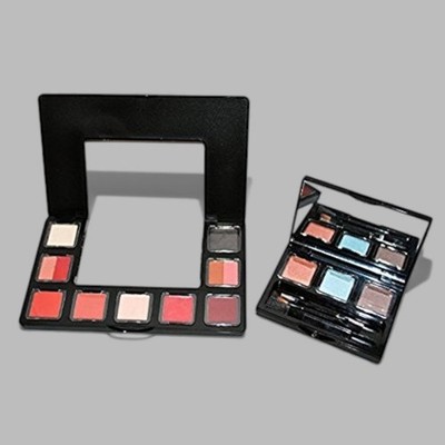 ME Makeover Essentials Personalized Custom Compact - 1642160 - New & Sealed