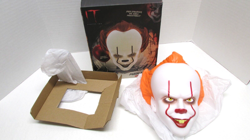 NUEVO Pennywise Máscara Luz IT Capítulo Dos Licencia Paladone Halloween Arte de Pared - Imagen 5 de 11