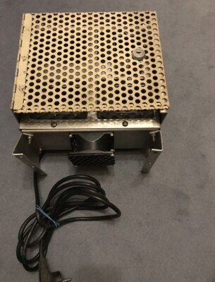 BMW Akku Ladegerät für 4 Akkus 7,2 Volt Anschluss 220 Volt vermutlich Prototyp