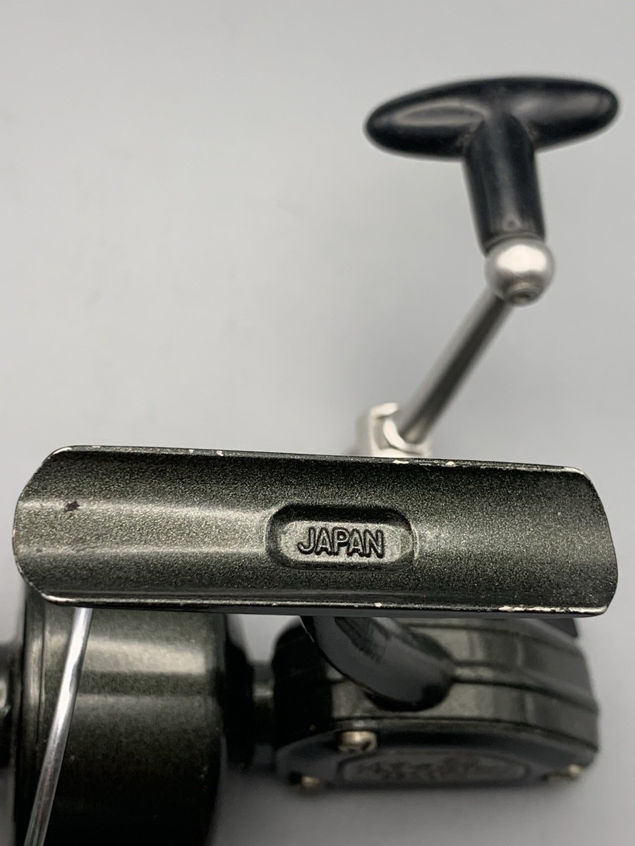 Vintage Left Handed Shakespeare 2200LH Spin Fishing Reel in Black