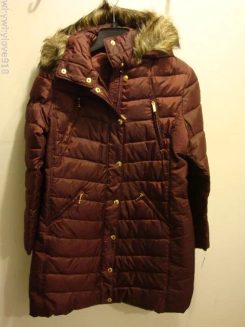 Cappotto tampone nuovo con etichette donna MICHAEL Michael Kors cappuccio finiture in pelliccia sintetica BORGOGNA L
