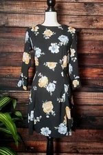 H&M Divided Dress Size 6 Floral Bell Cuff Zip Back Beautiful