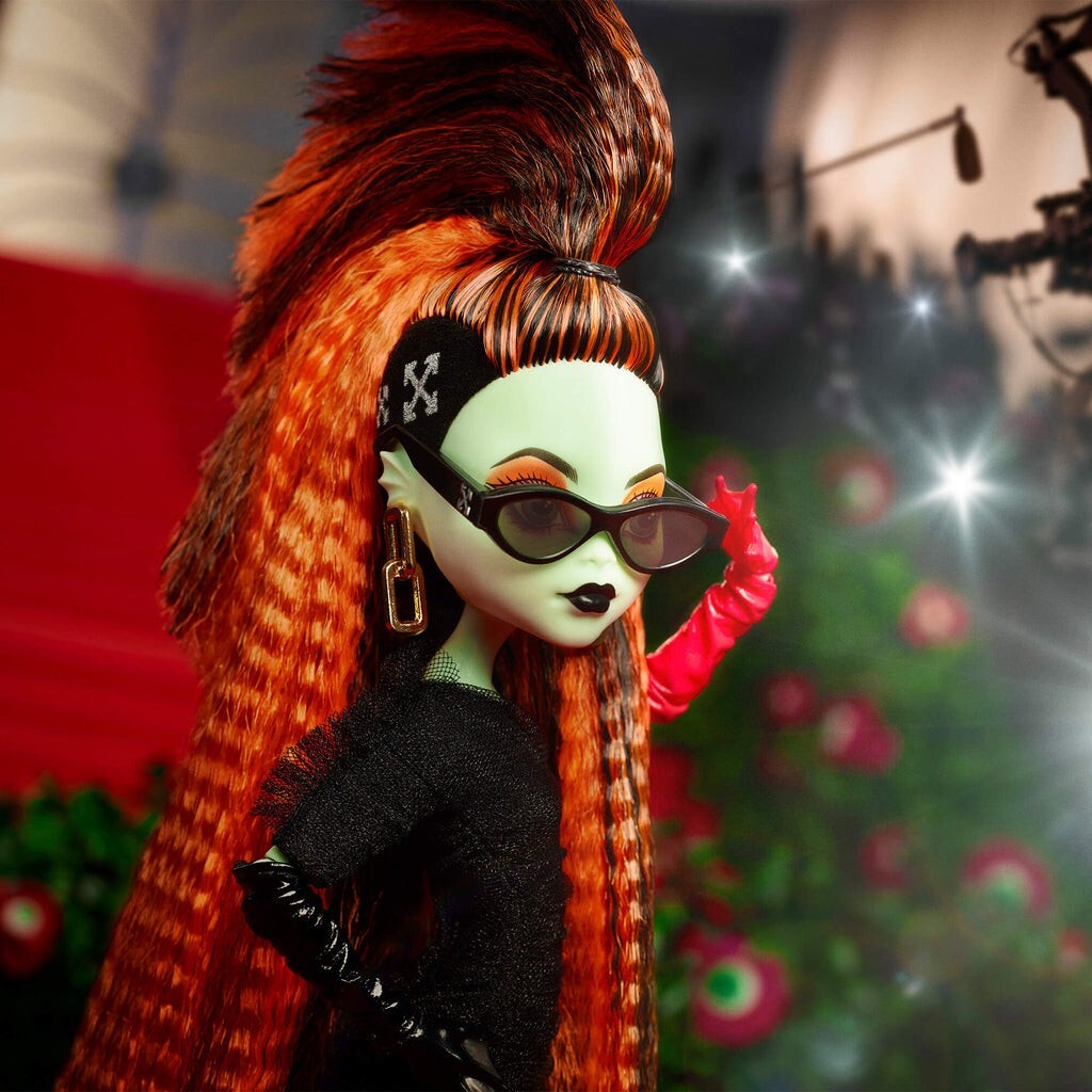 その他 off-white monsterhigh electra melodydoll Mattel Off-White c/o Monster High Electra Melody Doll - US