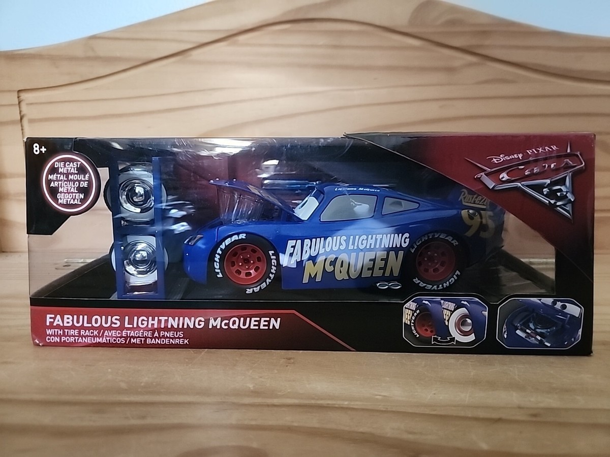 Fabulous Lightning McQueen ミニカー ケース付き Disney Pixar Cars 1/24 Fabulous Lightning McQueen w/ Tire