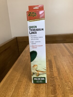 Zilla Green Reptile Terrarium Liner 20L 29Gal 11.75 x29.5 absorbent, reduce odor