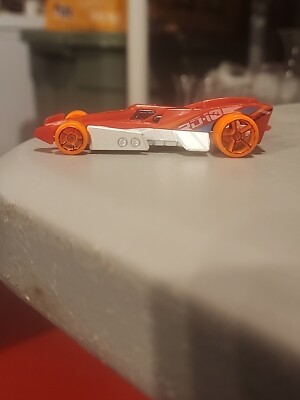 2004, 13' Hot Wheels Car - RD-10 Track Builder Unlimited Red Diecast 1:64