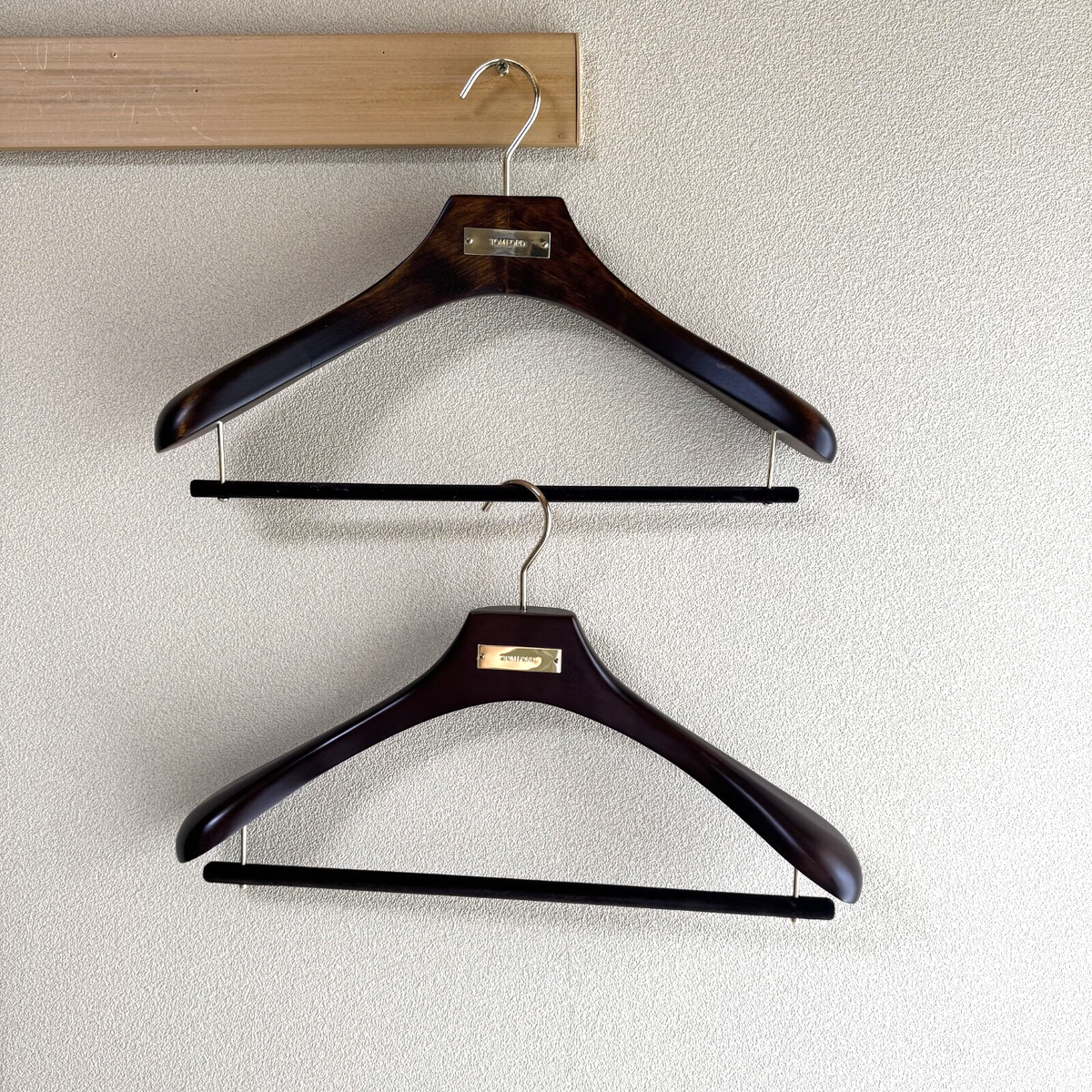 Tom Ford Hanger Set Of 2 Wood Genuine Used From Japan | eBay