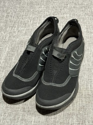 Bzees Facet SZ 8.5M Women s Comfort Slip On Sneakers Shoes 