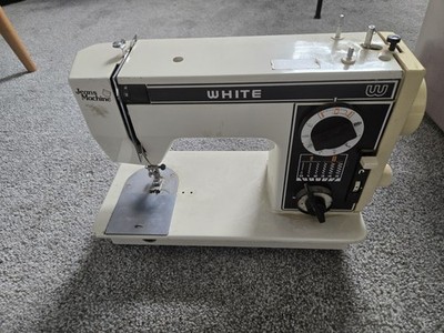 WHITE MODEL 1088 PRECISION ZIG ZAG JEANS MACHINE SEWING MACHINE