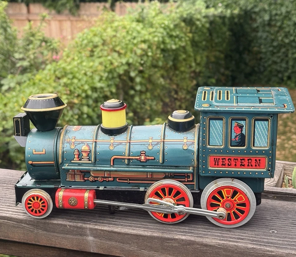 Litografía vintage de hojalata con batería de los años 60 "WESTERN" hecha en Japón por juguetes modernos Foto 2 de 4