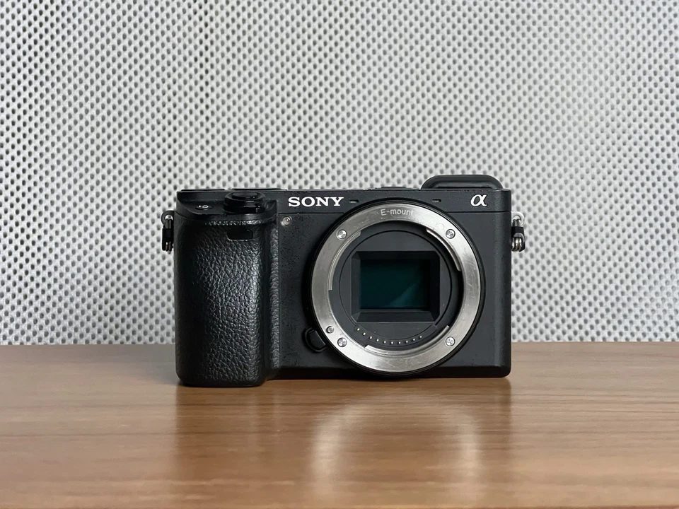 Sony Alpha 6300, foto 2 di 5