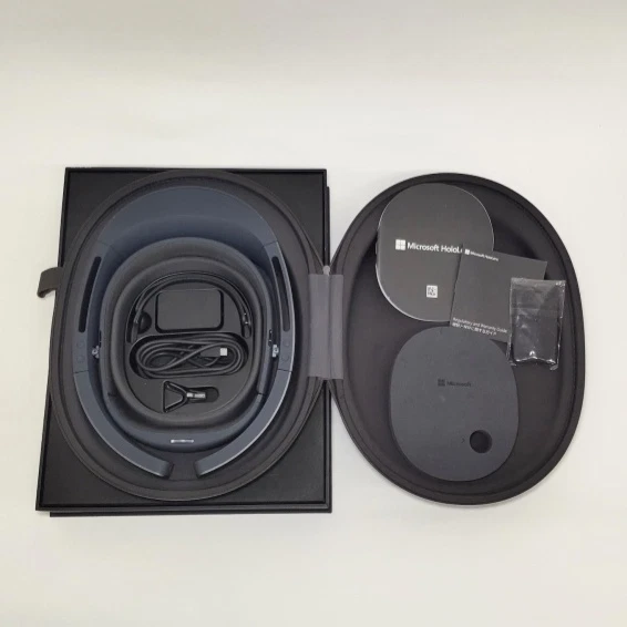 Microsoft HoloLens 1st Gen Holographic Computer Mixed Reality AR Headset Glasses - Image 2 of 4