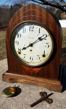 ANTIQUE SETH THOMAS BEEHIVE MANTEL CLOCK, 89AL Move., w/Pendulum & Key, See Desc