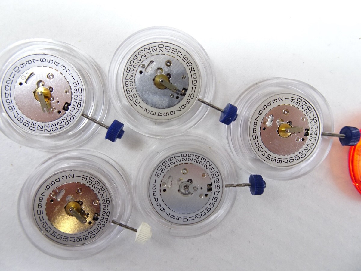 only 1 pics not working cartier 688 quartz movement for parts not