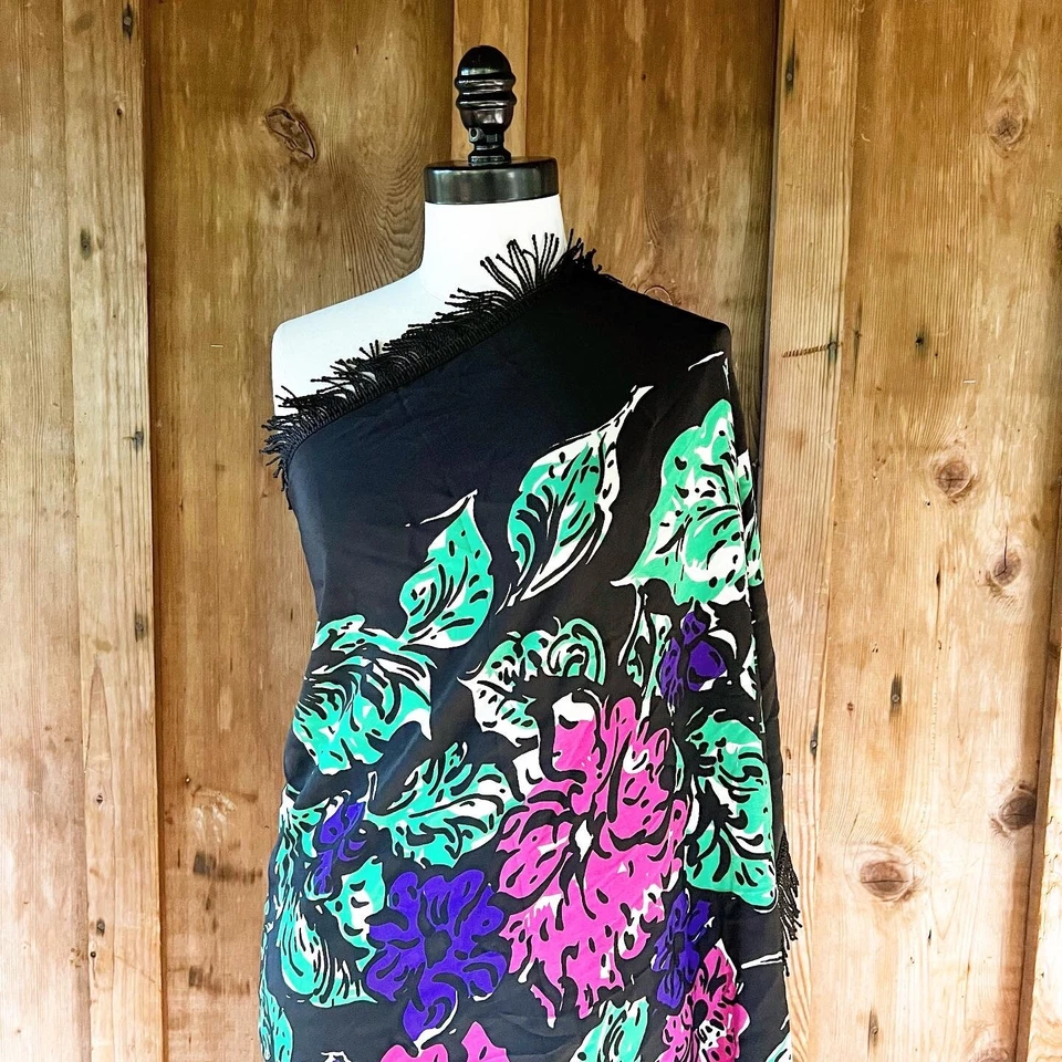 ENORME bufanda envolvente chal piano crepé rayón negro vintage años 40’s 40 borlas y flecos Foto 2 de 4