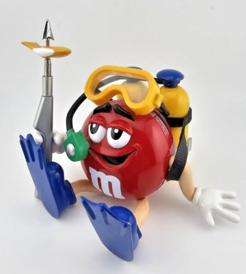 M & M M&M's Red Character Scuba Diver Am/Fm Radio & Headphone