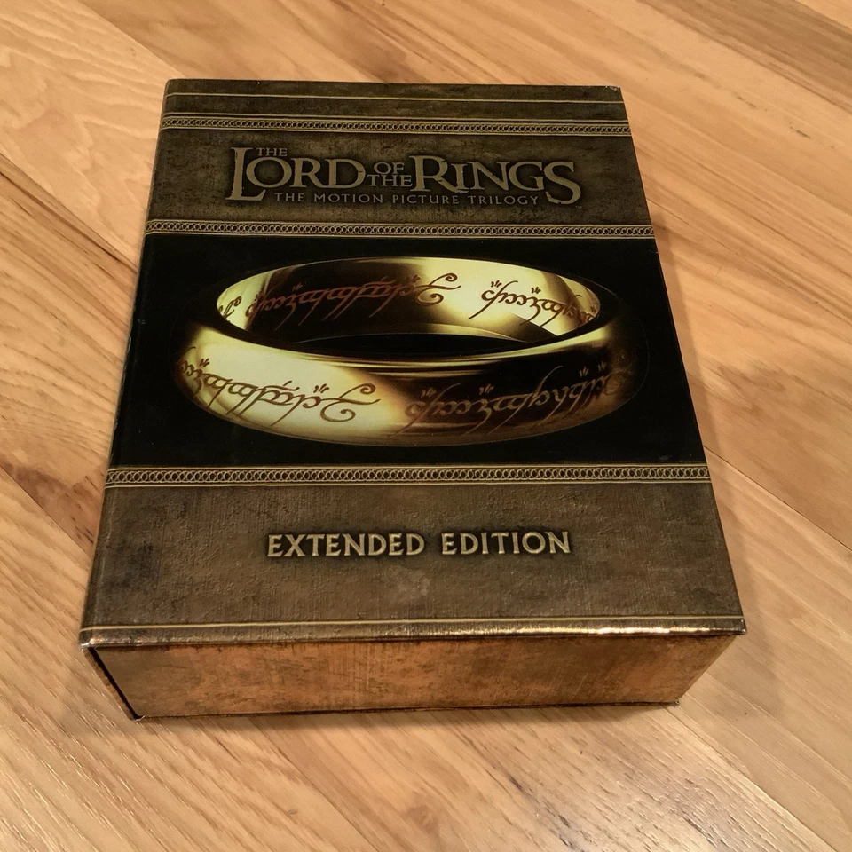 The Lord of The Rings Extended Edition and The Hobbit Trilogy Blu-ray Box Sets - Image 2 of 4