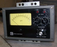 LEEDS & NORTHRUP PH ANALYZER 100/132 VAC 12 VA 7075-3-107-120-202-000