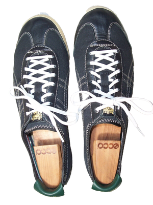 Onitsuka Tiger sz 10.5 Mexico 66 - 65th Anniversary Black