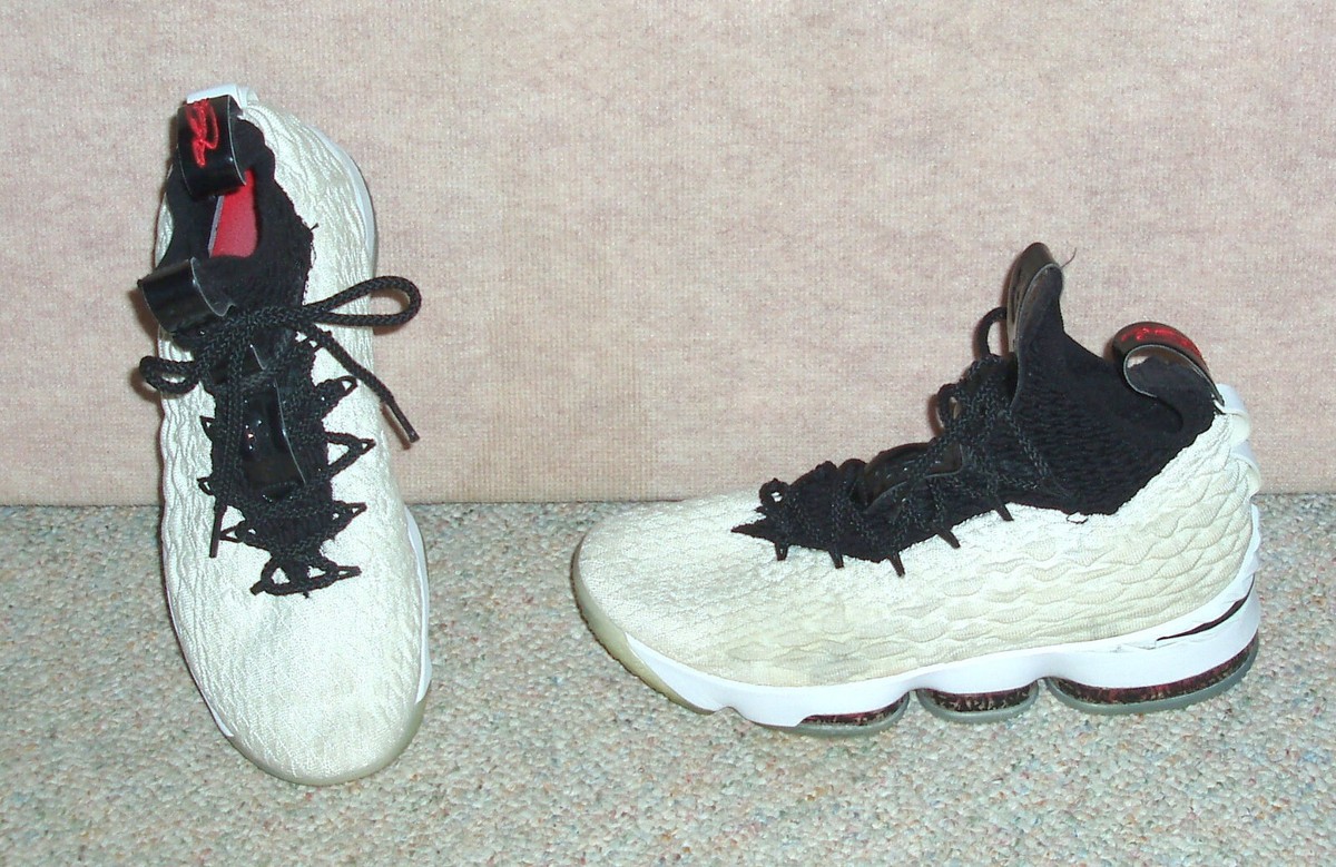 Size Nike LeBron 15 Graffiti for sale online