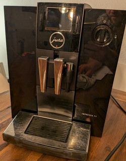 Macchina da caffè Jura F 8 con display TFT TOP cappuccino latte macchiato REV