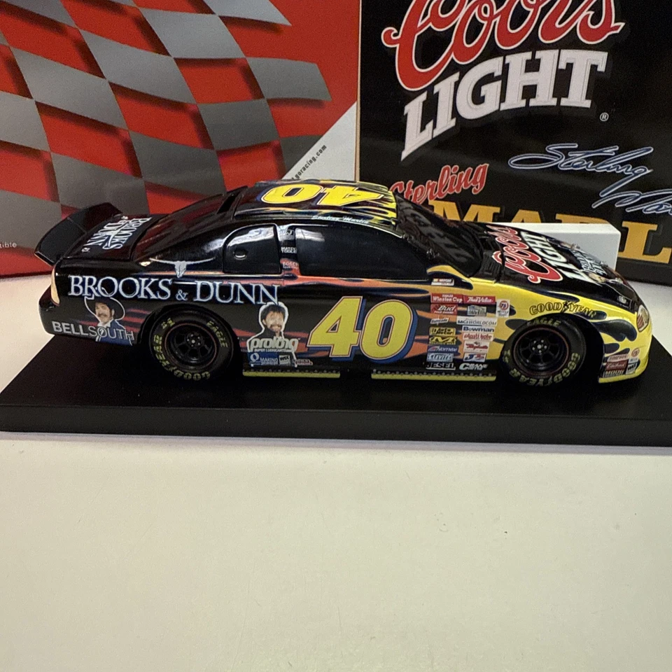 Sterling Marlin Coors Light/Brooks & Dunn 1999 escala 1/24 raro Foto 2 de 4