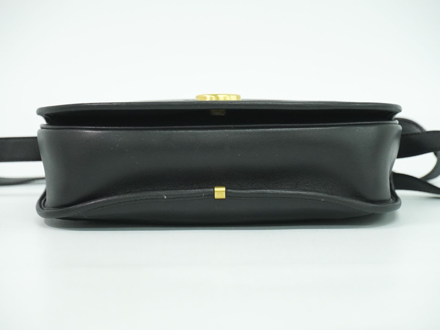 Authentic Gucci Interlocking G Old Shoulder Bag P… - image 3