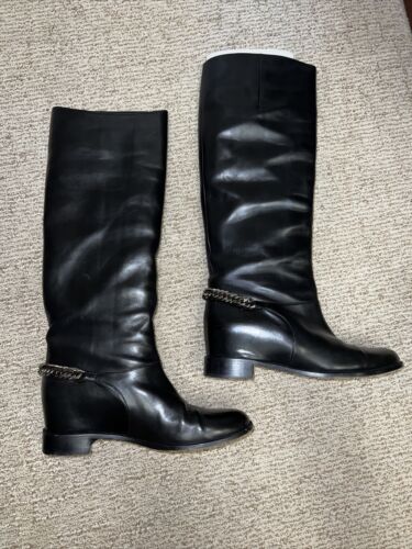 Achats Bottes Christian Louboutin Cate chaîne argent noir genou haut cuir chaussures