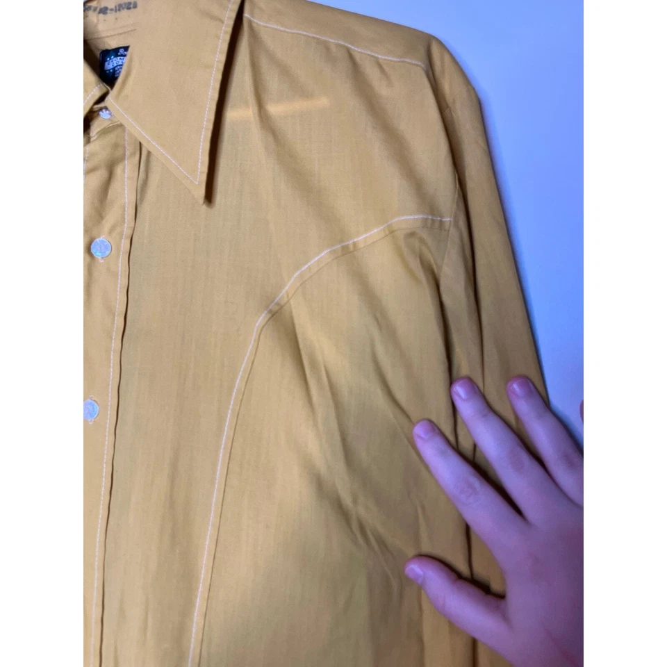 Camisa Cromwell Court Años 70 Prensa Permanente Amarillo Mostaza Disco Cuello Daga L Foto 4 de 4
