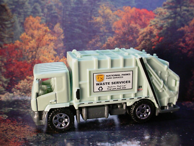 htf Matchbox National Parks Services GARBAGE KING truck  mint Green 2019 Loose