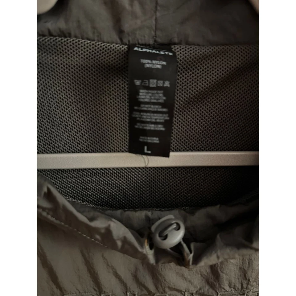 Alphalete Lightweight Pullover Windbreaker Jacket Half Zip Olive Green, Men's L - Image 3 of 4