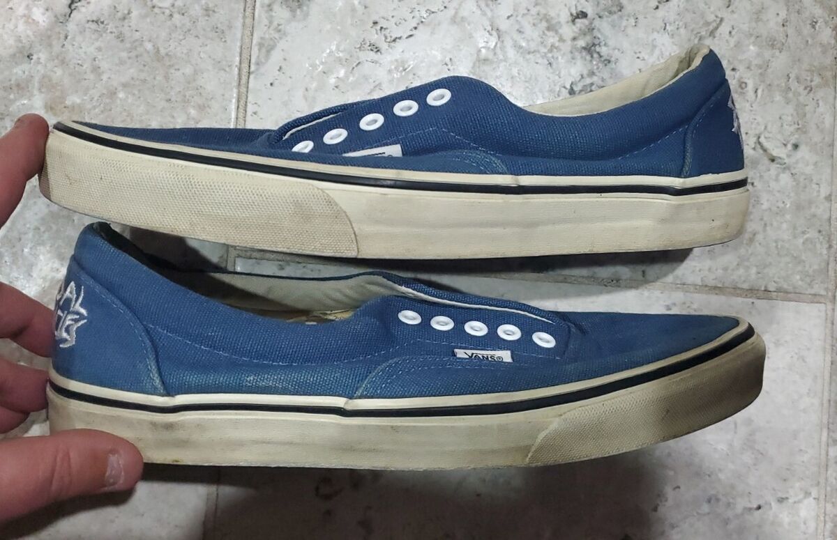 ULTRA RARE MODEL Vans Suicidal Tendencies Off The Wall Blue ULTRA RARE MODEL Vans Suicidal Tendencies Off The Wall Blue