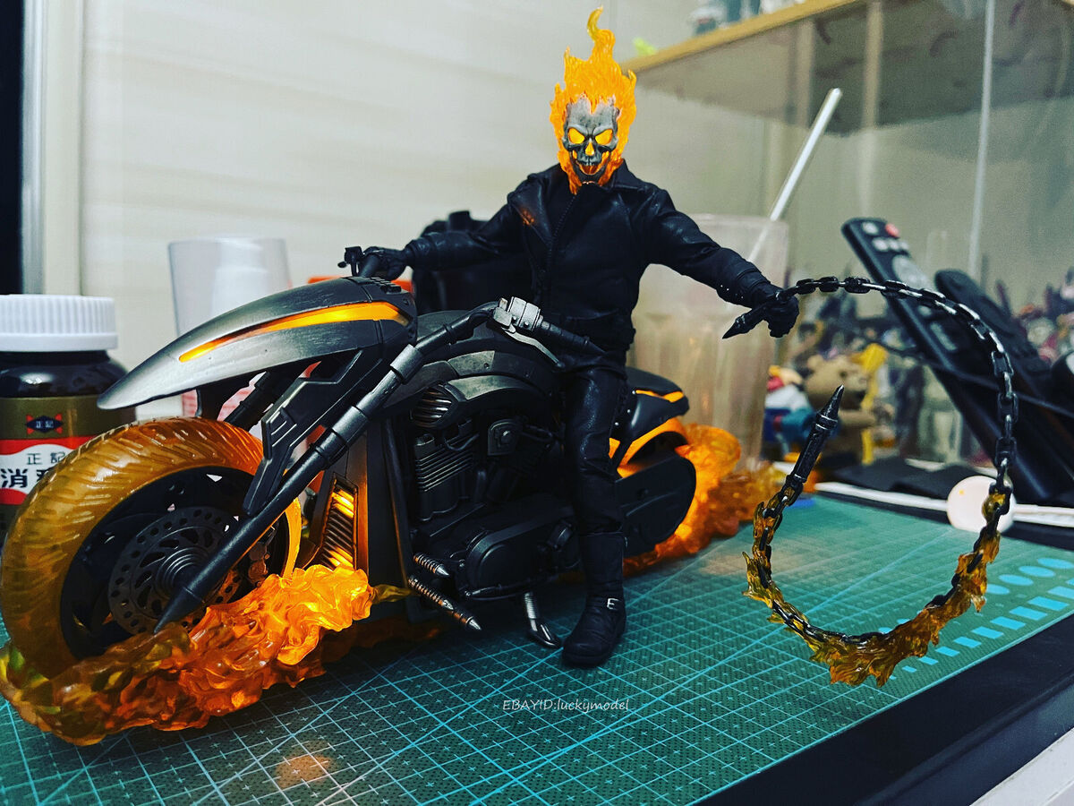 MEZCO Ghost Rider Ghost Motorcycle 1/12 Action Figure In MEZCO Ghost Rider Ghost Motorcycle 1/12 Action Figure In
