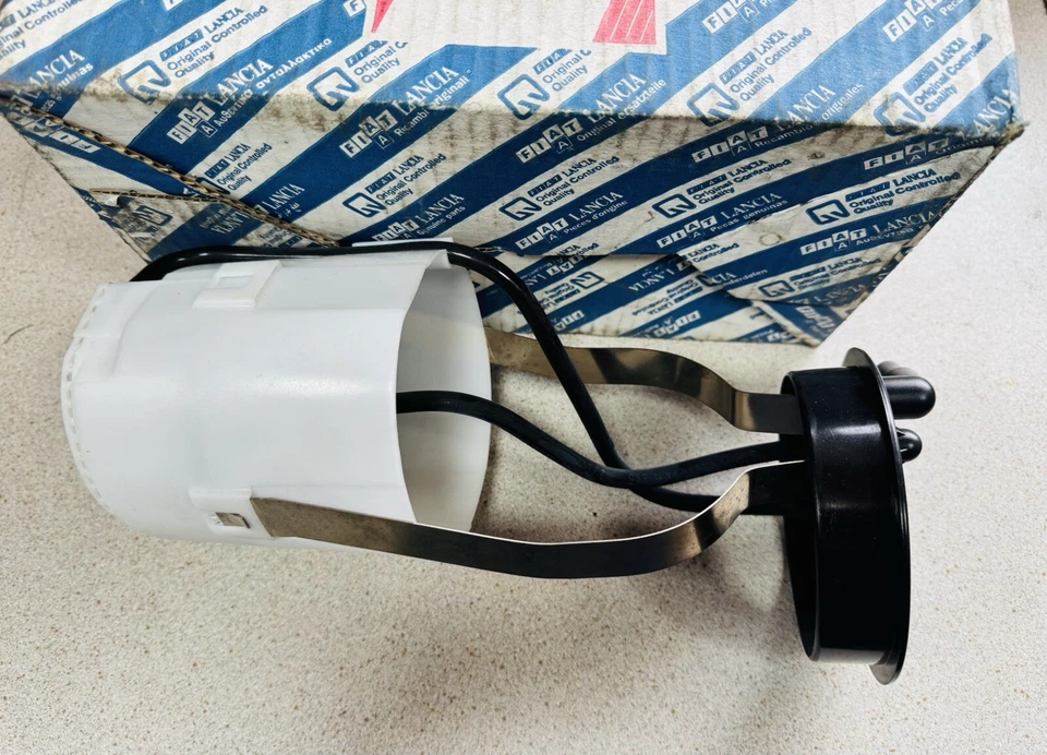 Carcasa filtro tanque combustible Fiat Tipo Tempra 734632 1987-1996 - Imagen 2 de 4