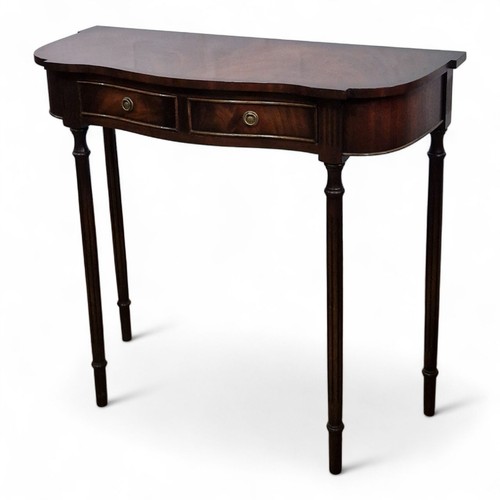Antique style Mahogany REPRODUX Bevan Funnell 2 drawer console table - Picture 4 of 20