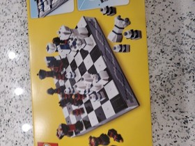 LEGO 2 In 1 Chess Set 40174 Brand New Factory Sealed 9+ 1450pcs