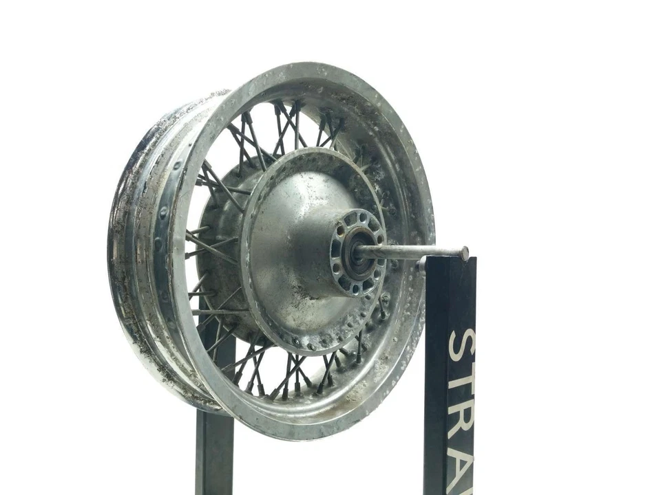 Прямой обод заднего колеса 95 Suzuki VS1400 Intruder 15 X 4,00 - Изображение 4 из 4