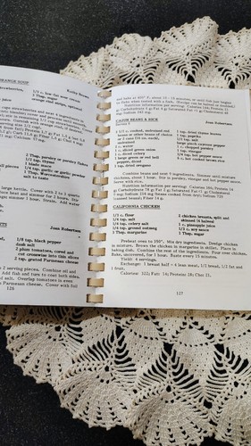 CMH cooks Calvert memorial hospital spiral cookbook - Foto 7 di 8