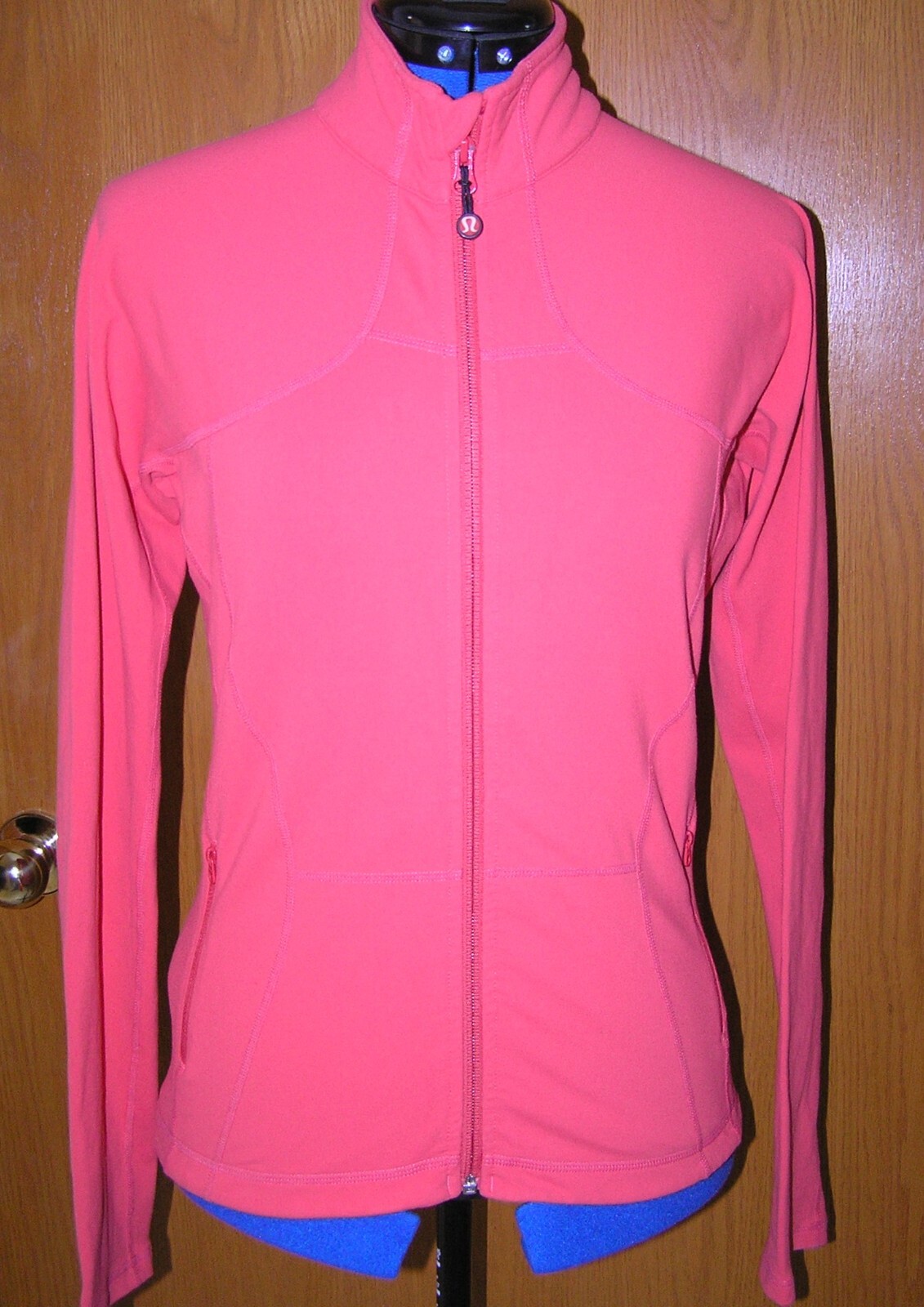 GORGEOUS LULULEMON SHAPE FORME DEFINE JACKET DAZZ… - image 2