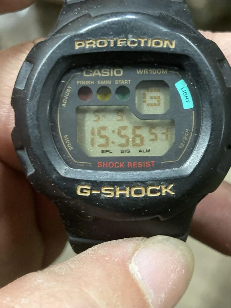 カシオGショックDW-620-