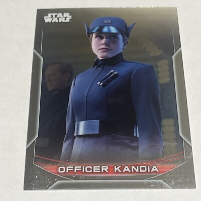 2020 Star Wars Chrome Perspectives Base #43-F Officer Kandia