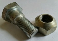 INTERNATIONAL B250 B275 B414 434 TRACTOR REAR WHEEL BOLT & NUT